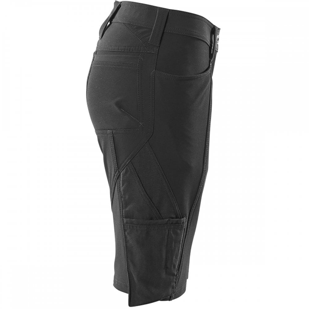 18048 Womens Accelerate Shorts