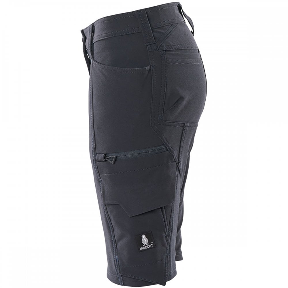 18048 Womens Accelerate Shorts
