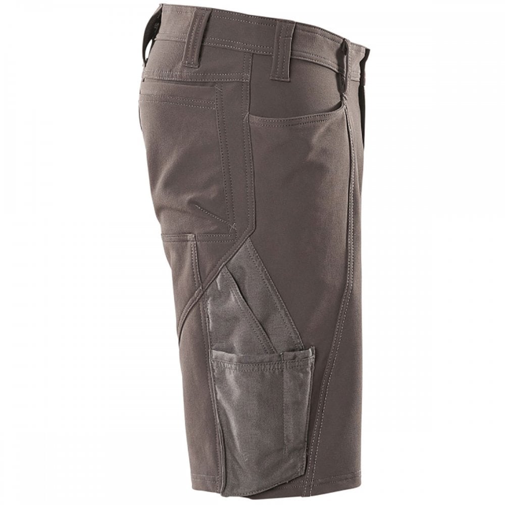 18149 Accelerate Shorts