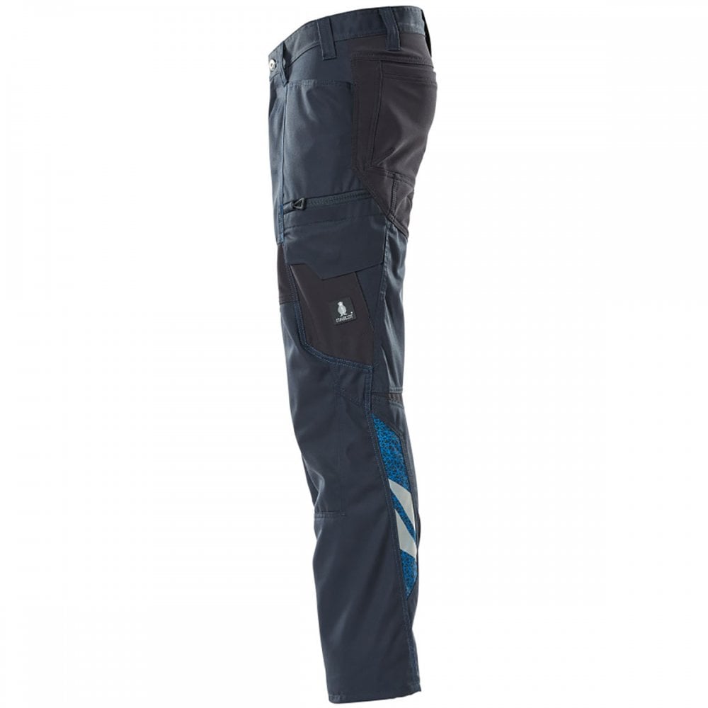 18679 Accelerate Trousers with thigh pockets