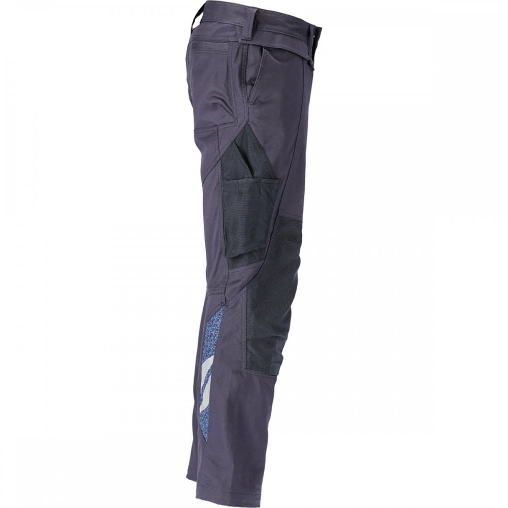 20779 Trousers with kneepad pockets