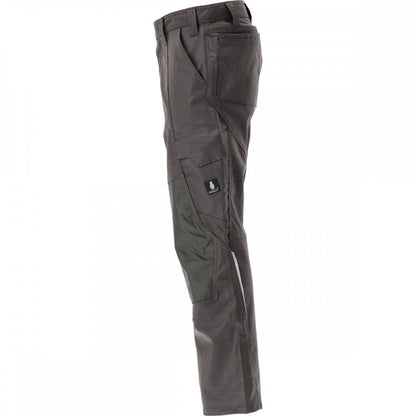 20979 Trousers with kneepad pockets