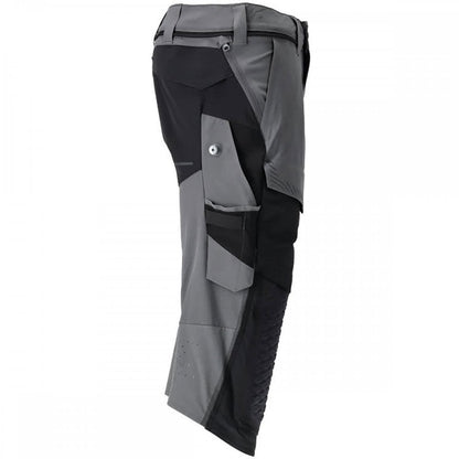 22249 Customized ¾ Length Trousers with kneepad pockets