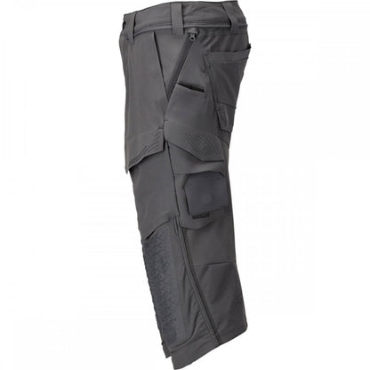 22249 Customized ¾ Length Trousers with kneepad pockets
