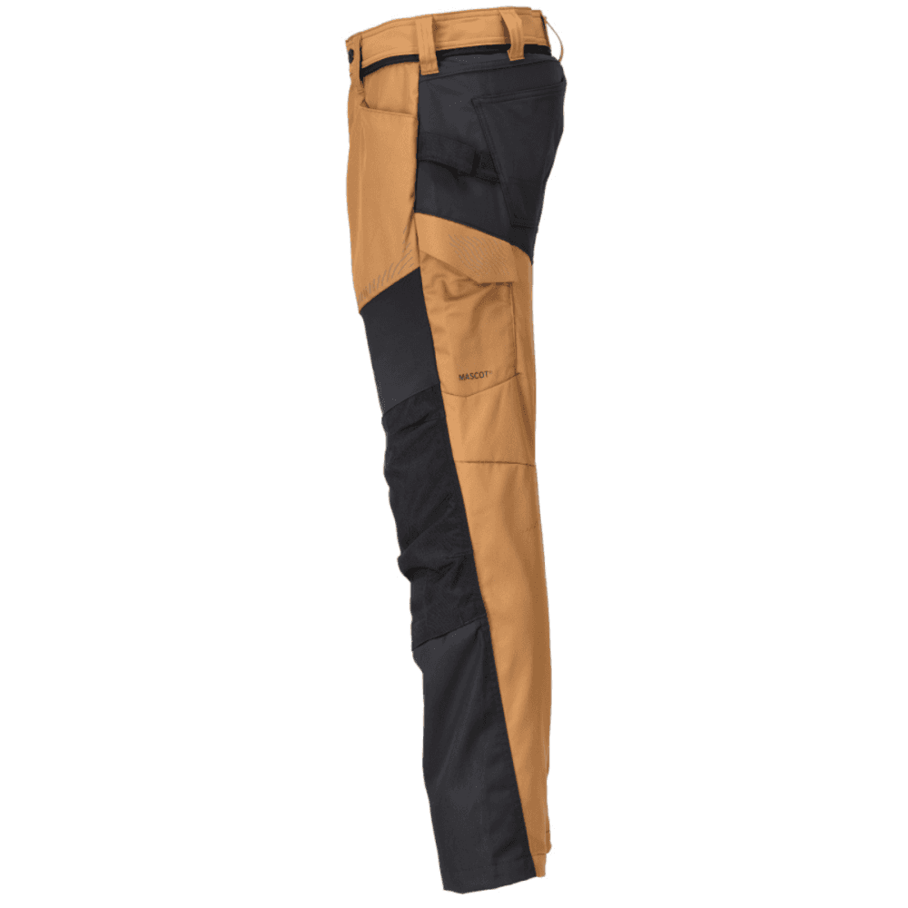 22479 Customized Trousers with kneepad pockets