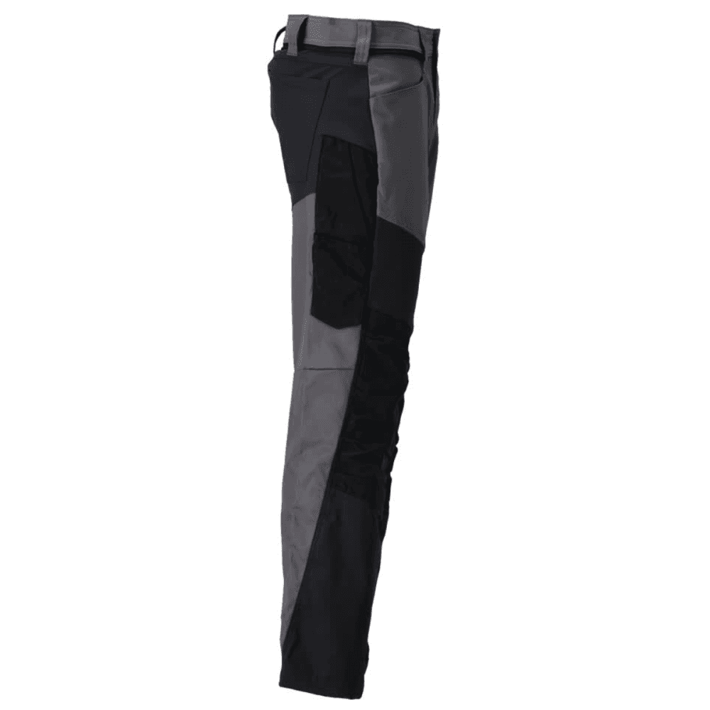 22479 Customized Trousers with kneepad pockets