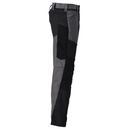 22479 Customized Trousers with kneepad pockets